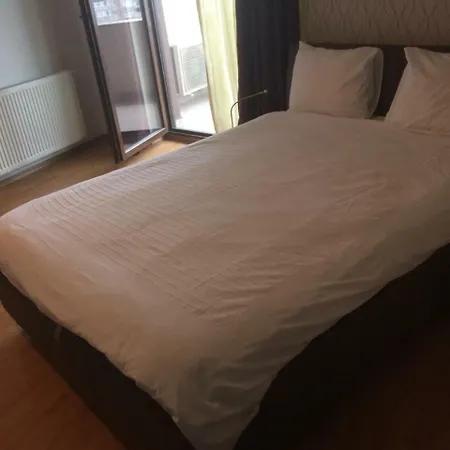 Studio Giorgia -plaza Romania * Bucharest